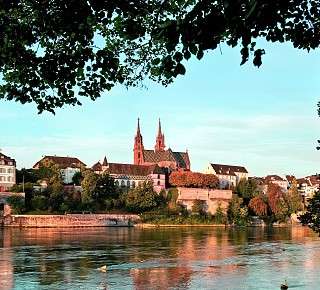 Panorama Basler MuInster Panorama Basel Cathedral